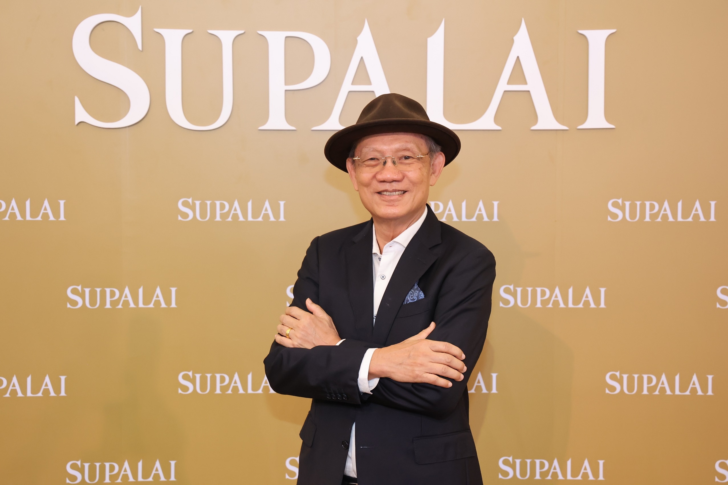 ดร.ประทีป ตั้งมติธรรม_1.JPG